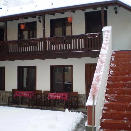 Atika Domek alpejski